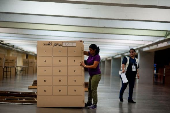 Los centros de votación abrieron este domingo sus puertas a las 07:00 de la mañana (hora local).