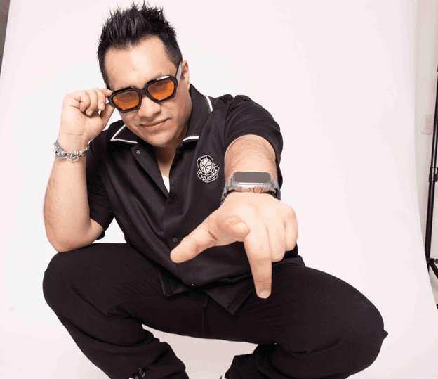 Cristian Arteaga atraviesa una etapa clave en su carrera, resultado de años de constancia, disciplina y decisiones estratégicas dentro de la industria del entretenimiento.