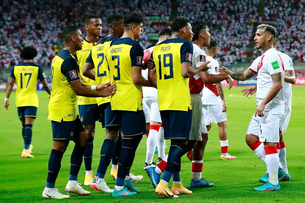 La anotación de Edison Flores al minuto 69 evita de la derrota de Perú, empatan 1-1 con Ecuador y llegan a 21 unidades que los mantiene en el quinto lugar.