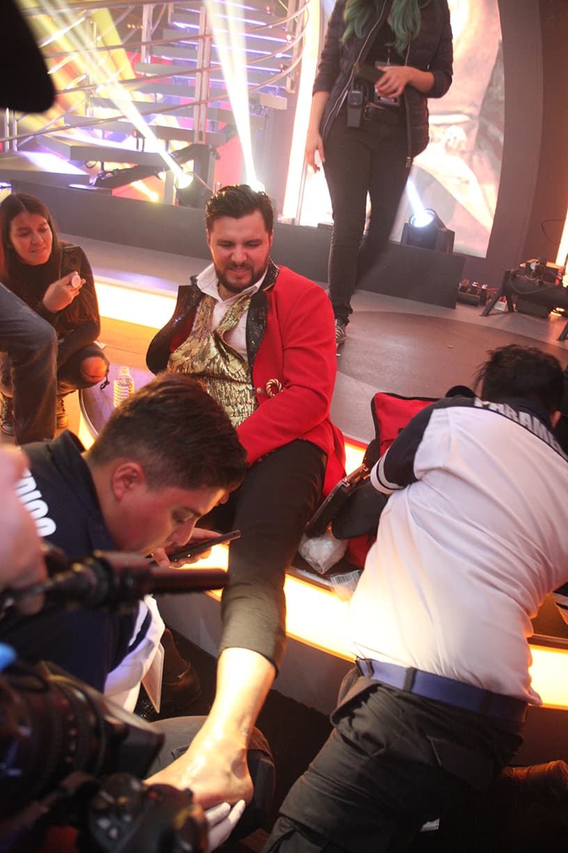 Al finalizar su acto, Paul fue atendido por paramédicos y trasladado al hospital, donde el diagnóstico fue esguince de segundo grado. Deberá guardar reposo por tres semanas, con lo que surge la pregunta: ¿qué pasará en la siguiente gala?