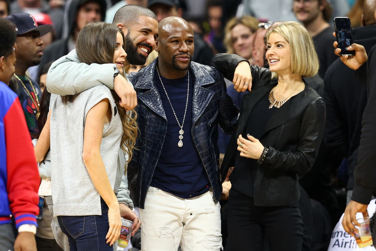 El rapero Drake, aficionado al deporte, y constante espectador en partidos de los Toronto Raptors, ha compartido con Mayweather y no se perderá el combate de 'Money'.