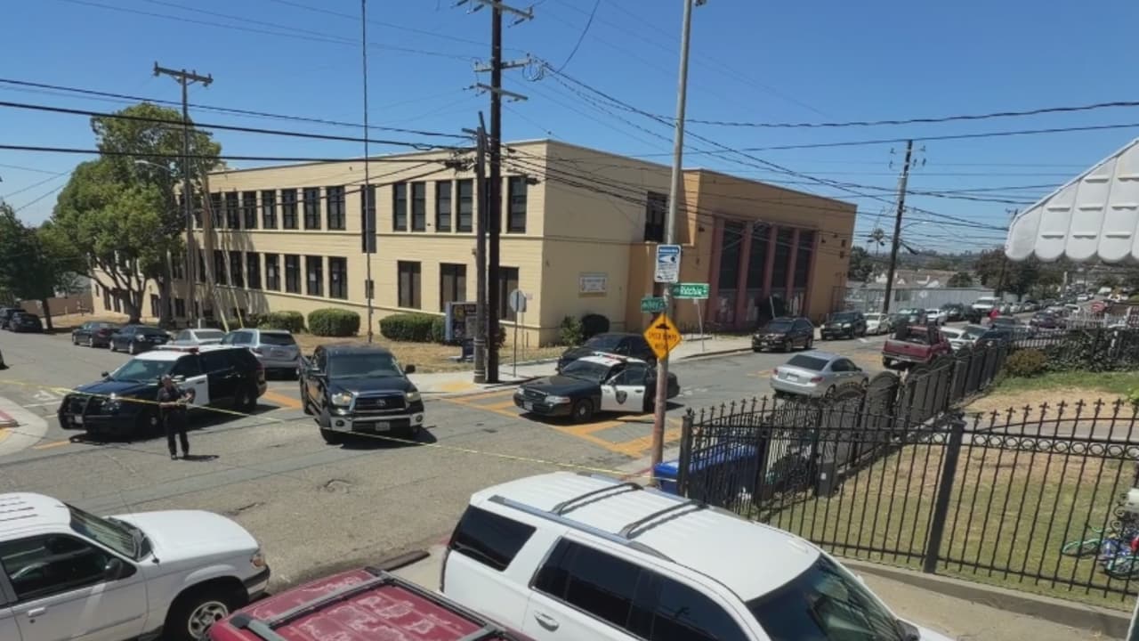 Tragedia en Oakland: estudiante de 25 años muere en tiroteo dentro de escuela de adultos