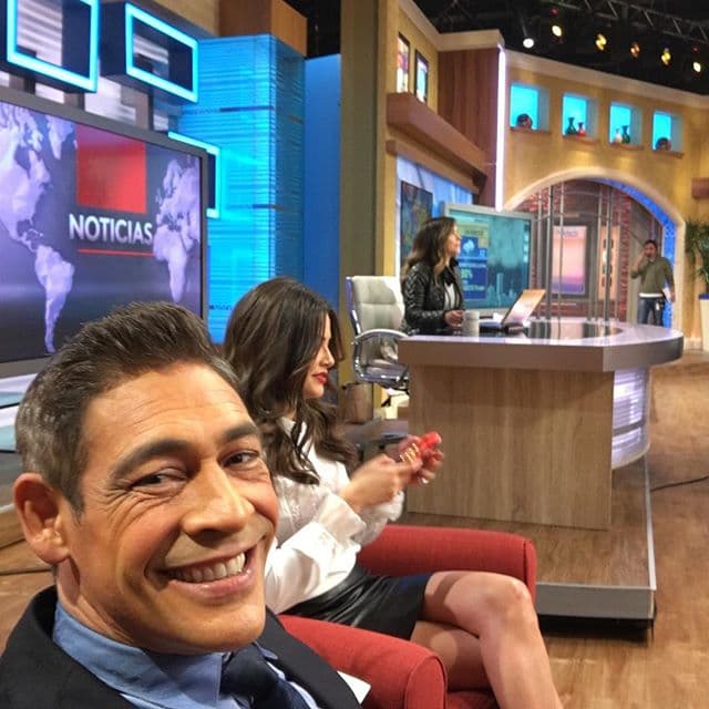 ¡Selfie mañanera! Johnny siempre está listop para capturar los mejores momentos. (18 de enero, 2016)