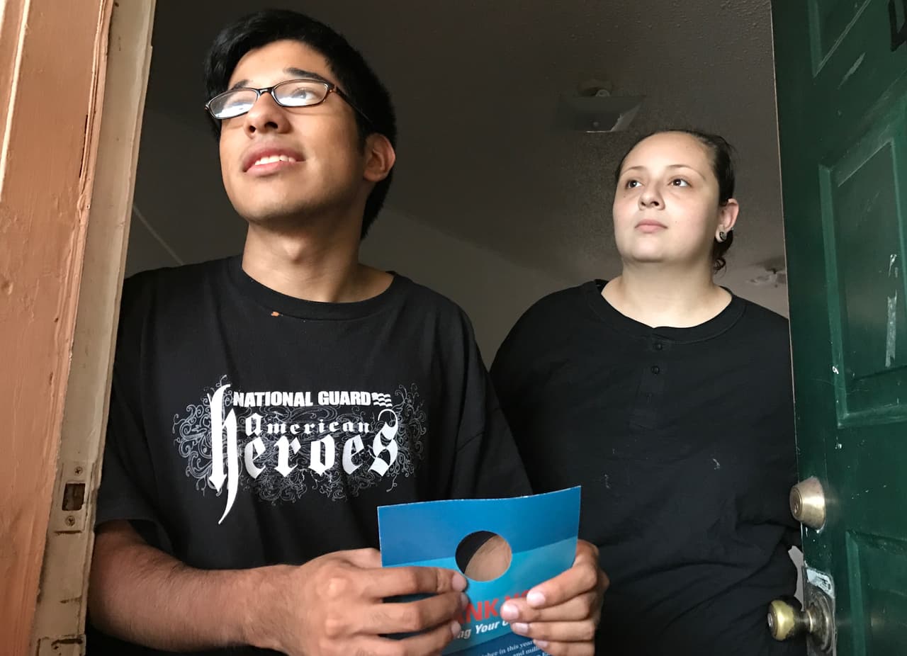 Francisco Portillo iba a votar por correo cuando el plazo ya había vencido. Su voto iba a quedar sin contar.