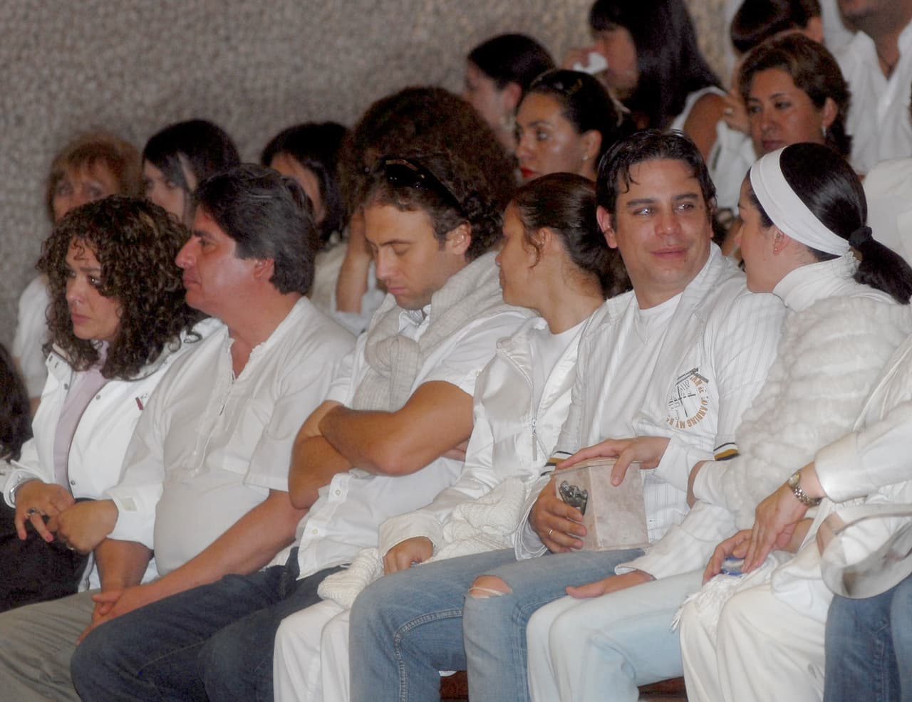 La pequeña 
<b>Sophia</b> nació con 
<b>un problema en los intestinos</b> que la mantuvo en pie de lucha a lo largo de seis meses, hasta que su cuerpo no resistió falleciendo el 27 de septiembre de 2009.