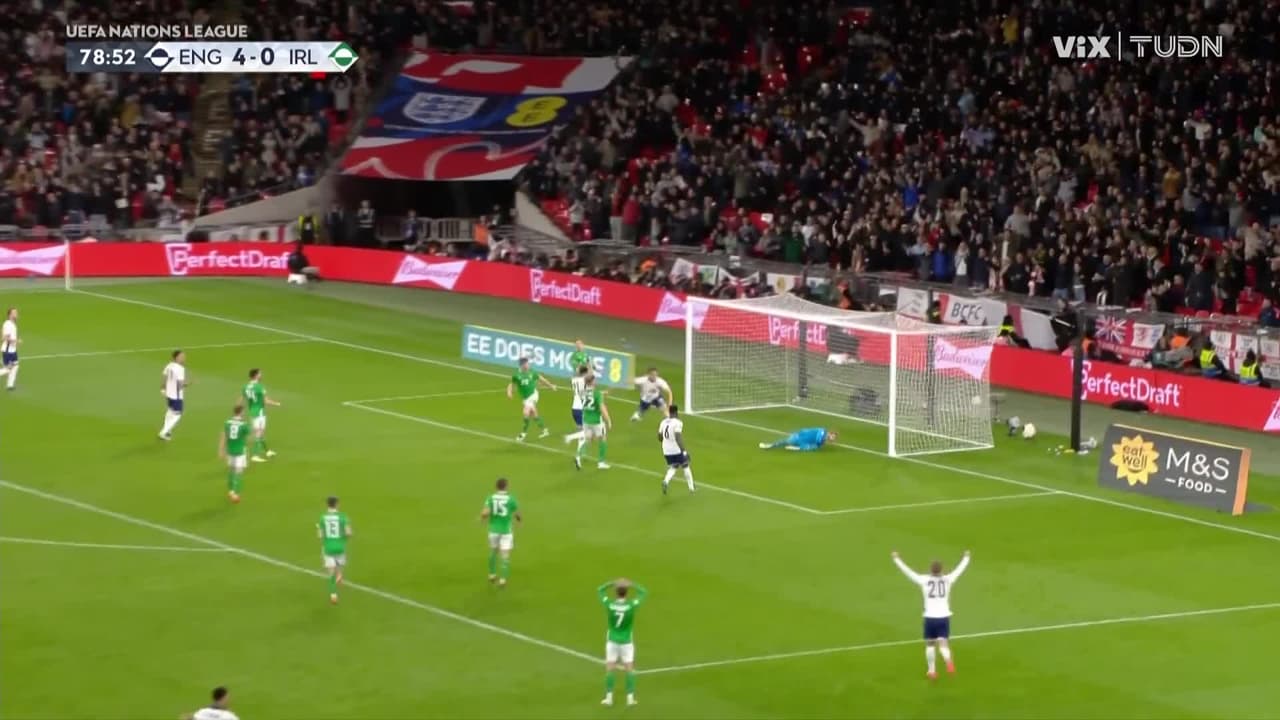 ¡Manita de Inglaterra! Harwood-Bellis remata de cabeza para el quinto gol