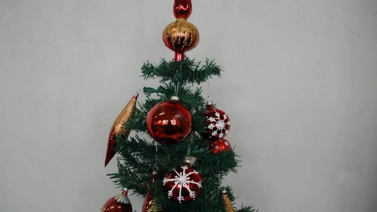 Los aranceles golpean la decoración navideña de este año, según reporte: "Todo está más caro"