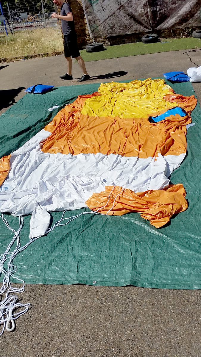 "Durante el primer vuelo del 'bebé Trump’ en el centro de Londres, entregaremos hasta 1,000 globos de helio a los transeúntes", aseguran los creadores de la protesta.