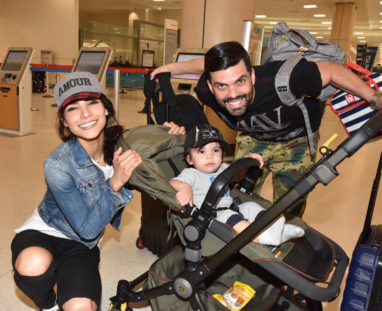 Mateo es hijo de la bella y carismática 
<b><a href="http://www.univision.com/temas/alejandra-espinoza" target="_blank">Alejandra Espinoza</a></b> y Aníbal Marrero.