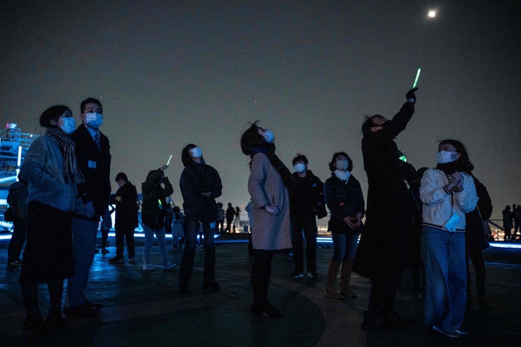 El eclipse comenzó el martes a las 3:02 am (EST) y lo que se conoce como 'totalidad' (cuando la luna está completamente envuelta en la sombra de la Tierra) se produjo a las 5:16 am (EST) y terminó a las 6:41am (EST).