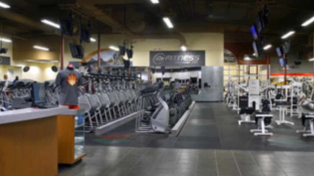 Otro de los gimnasios que sufrieron la bancarrota es el 
<b>Highway 249</b> que está localizado en el 21614 Tomball Parkway, Houston, Texas, 77070.