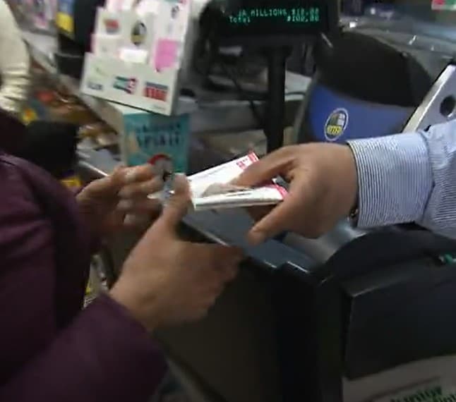 <b>El número ITIN podría ayudar en algunas ocasiones</b> para poder reclamar el premio.