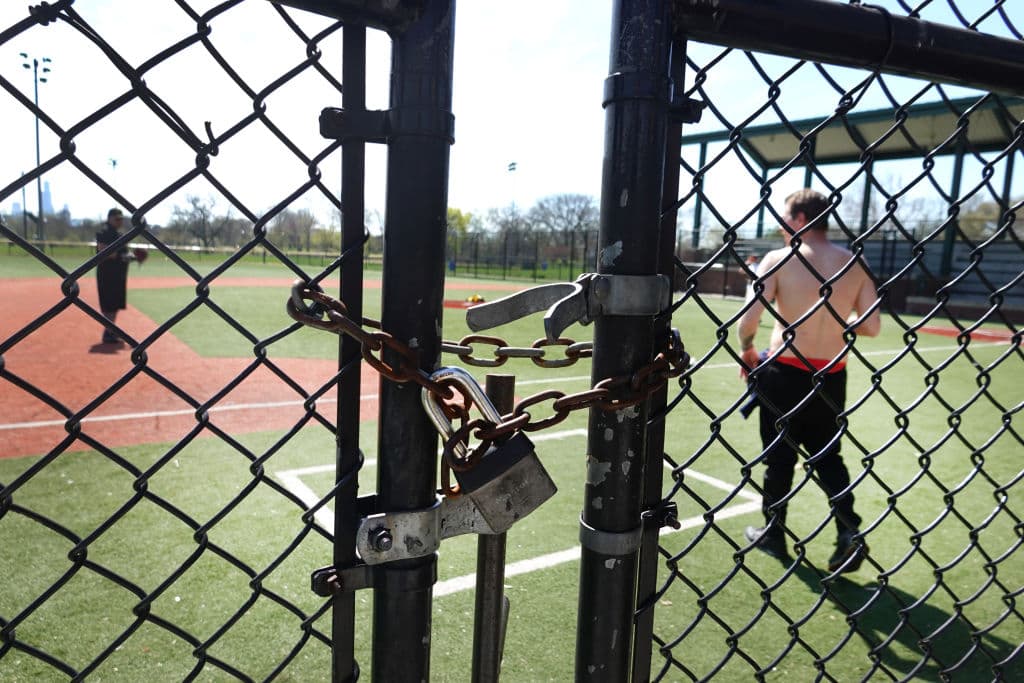 <b>Espectáculos deportivos</b>. Los deportes de espectadores al aire libre pueden reanudarse a un 20% de la capacidad de los asientos.