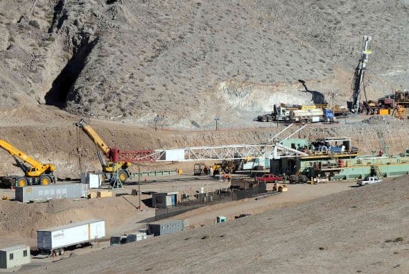 La maquinaria había quedado detenida desde el jueves pasado y reinició sus operaciones de este miércoles, según confirmó Aguilar.