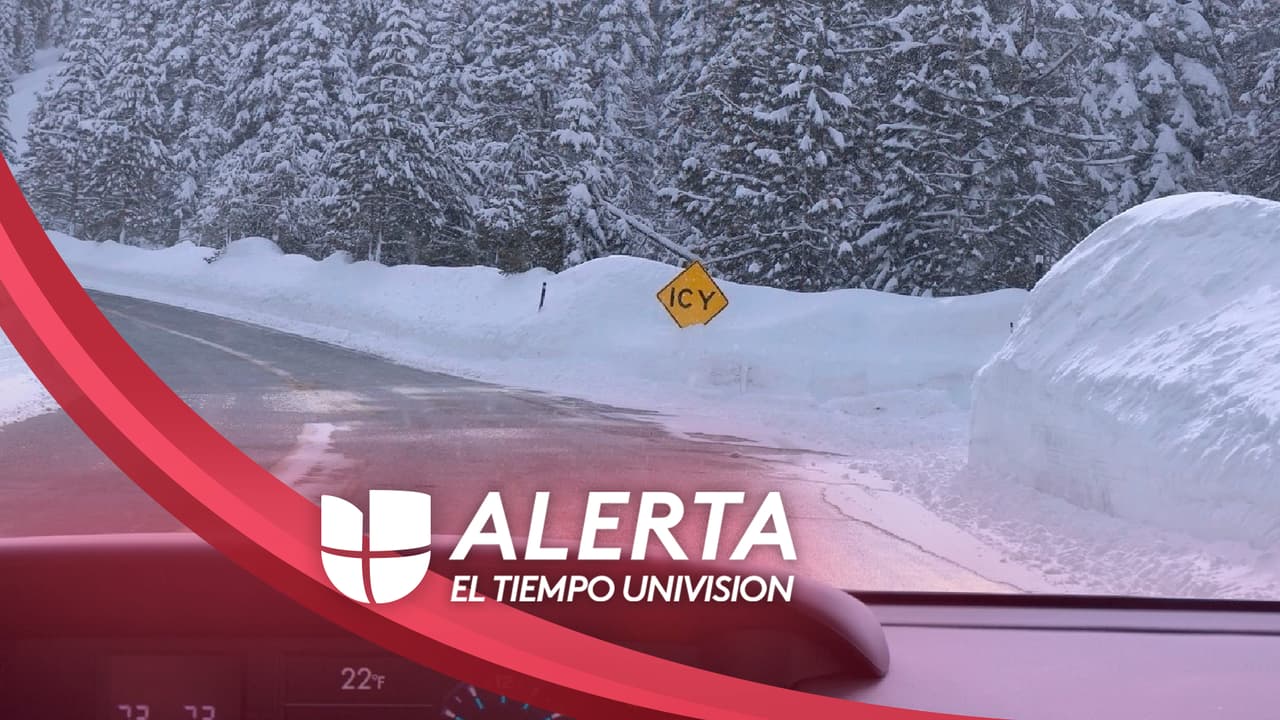Granizo, nieve y hielo negro serán las principales amenazas en las vías en los condados de Los Ángeles y Ventura en las próximas horas, de acuerdo con CALTRANS.