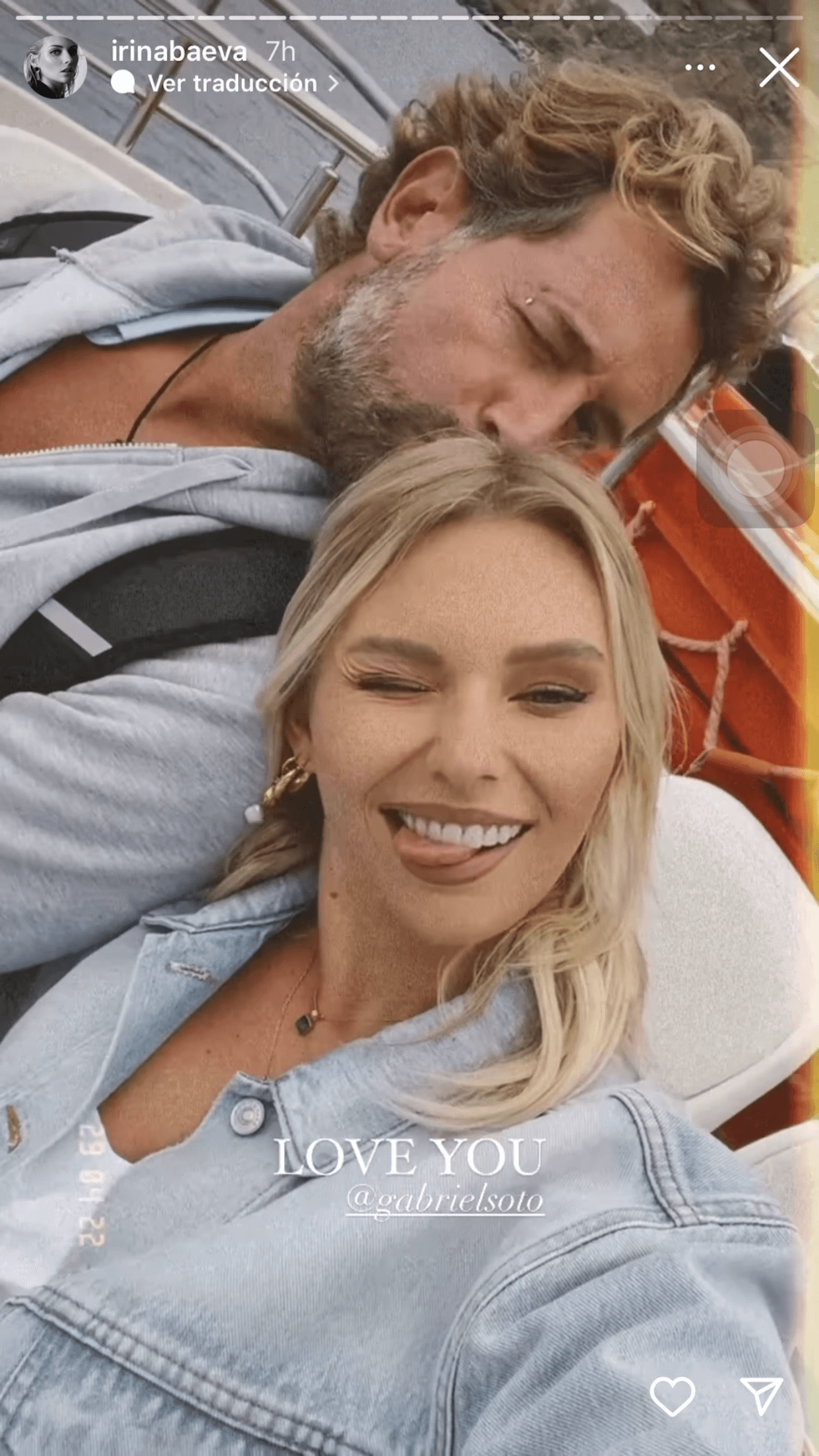 Mencionó que "explorarían" la isla "por su cuenta", algo que 
<b>puso "preocupado" a su prometido. </b>
<br>