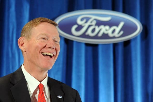 11. ALAN MULALLY- La compañía automotriz Ford pagó durante 2010 $26,520,515 a Mulally, la cantidad fue 48% mayor a la que recibió en 2009.