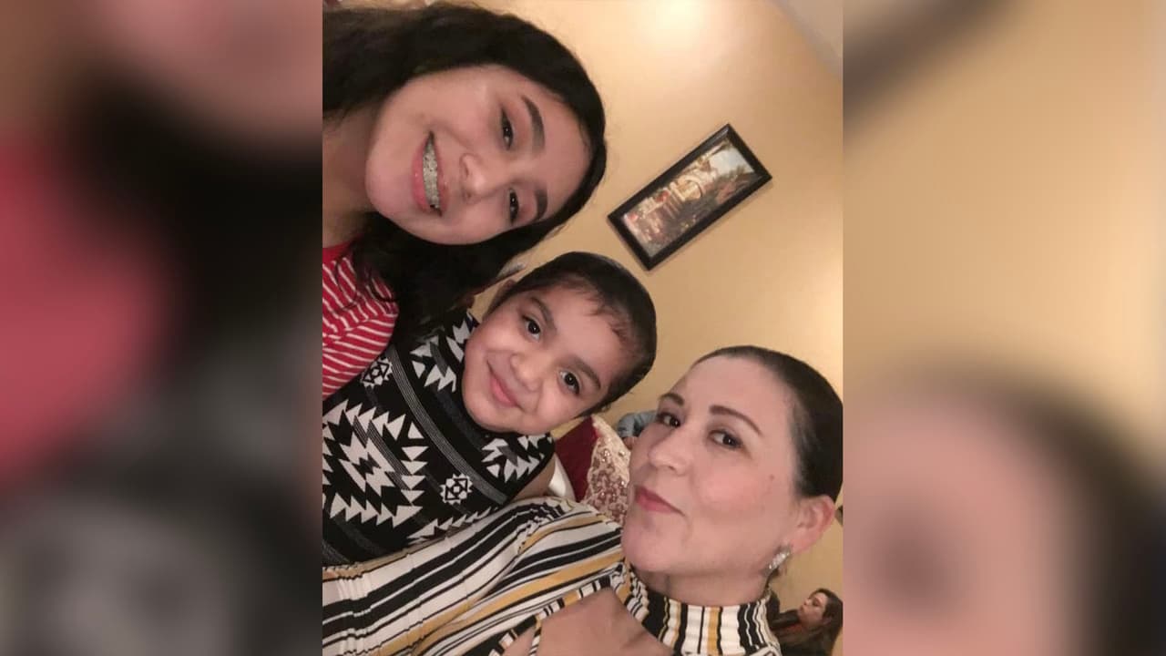 Nelly Arredondo: "Mis niñas bonitas".