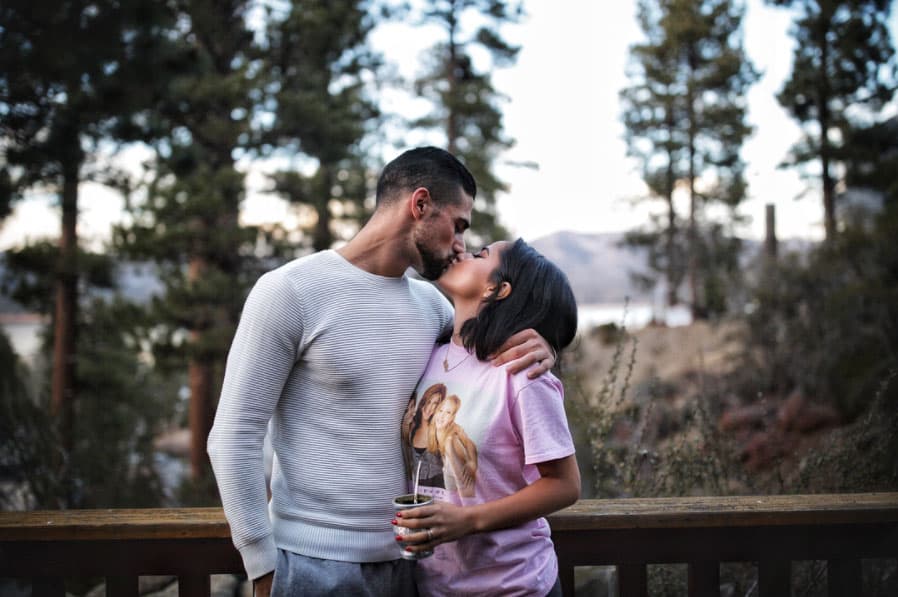 Otra parejita que también derrama miel es la formada por la cantante
<b><a href="https://www.univision.com/temas/becky-g">Becky G</a></b> y el fútbolista
<b>Sebastian Lletget</b>.