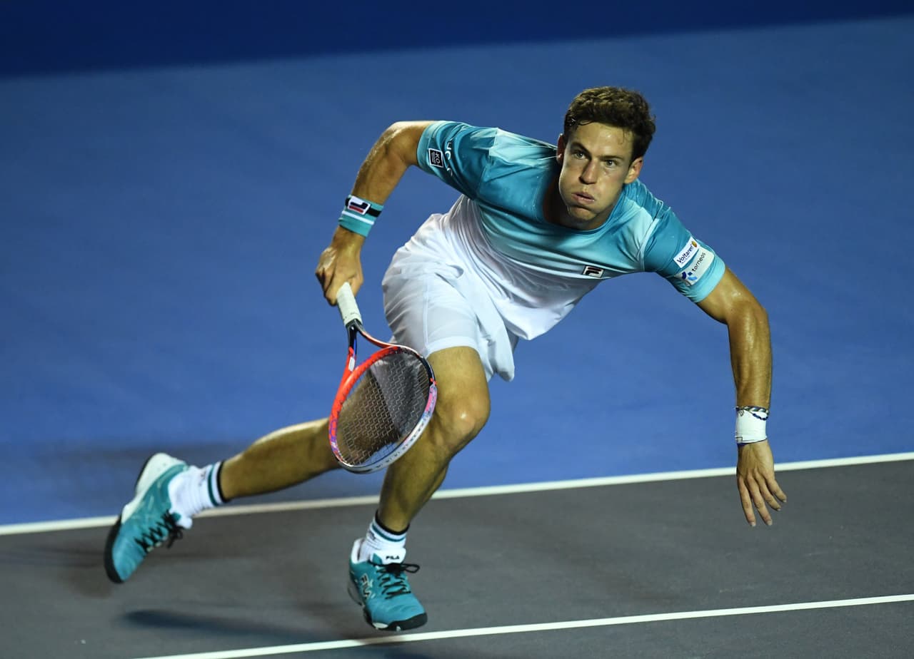 El argentino Diego Schwatzman batió al español Fernando Verdasco por 6-2, 6-4 y se enfrentará al estadounidense Ryan Harrison.