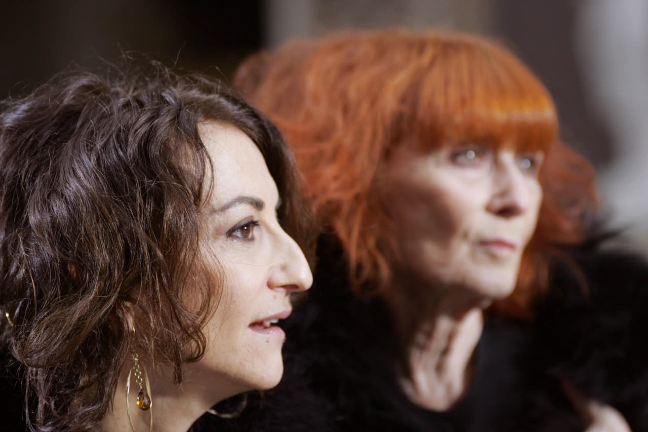 Su hija Nathalie tomó las riendas de la firma en 2007 como presidente, después de haber actuado como directora artística desde 1995. Ahora hace de consultora, y la diseñadora a cargo de la marca es Julie de Libran.