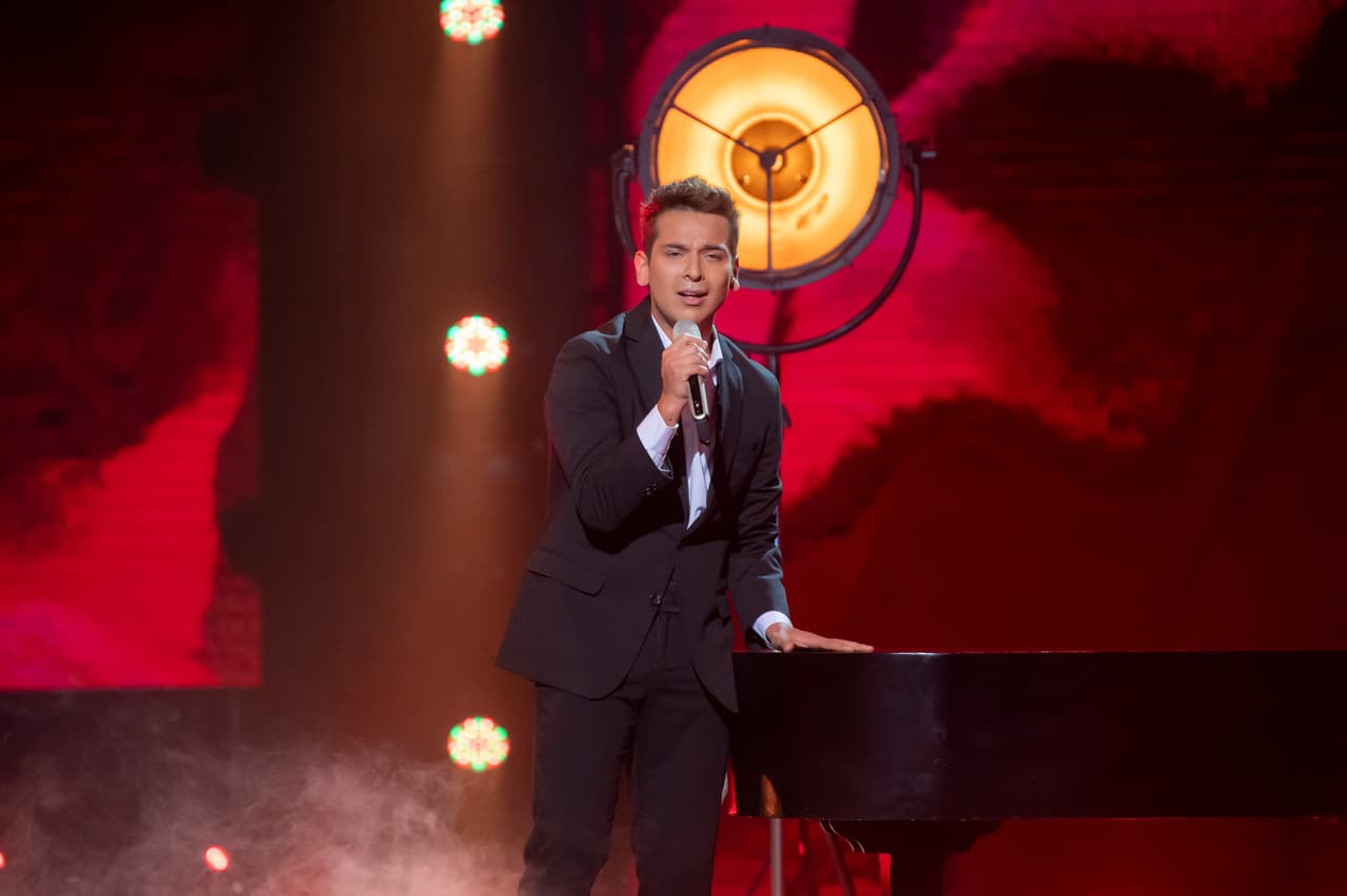 Ricky Santos eligió un tema de Luis Miguel para este duelo a muerte.