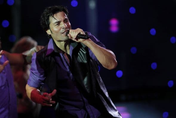 <h2 class="cms-H2-H2">Chayanne, Premio Lo Nuestro a la Excelencia 2010</h2>
<br>
<b>Chayanne</b> es otro de los latinos que han logrado conquistar con su música. Por su trayectoria se hizo merecedor a este reconocimiento en 2010. El afamado boricua dirigió unas palabras y manifestó su emoción por tal reconocimiento.