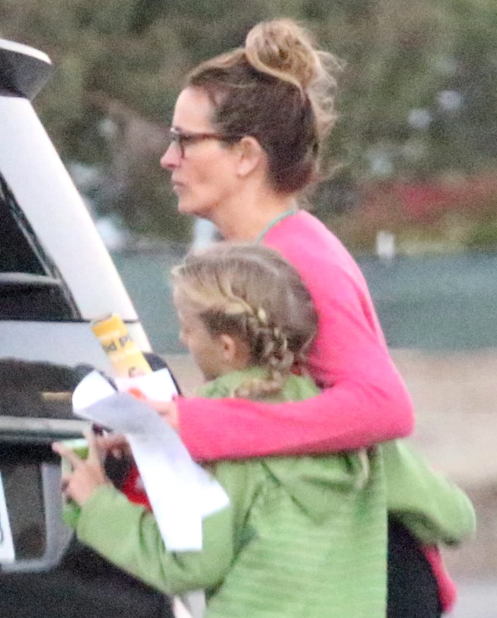 Se le notaba en el rostro que venía muy preocupada.