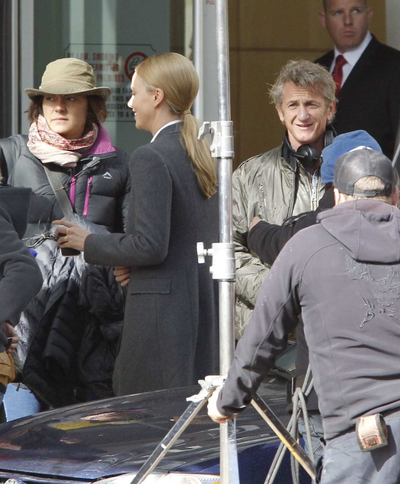 Por momentos hubo algunas bromas con los miembros de la producción.