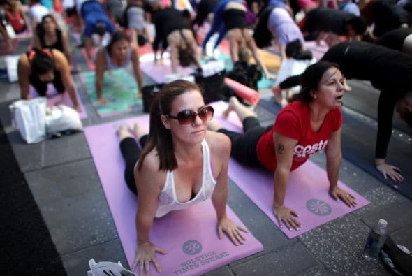Juntos abrieron sus brazos hacia el cielo de Nueva York.