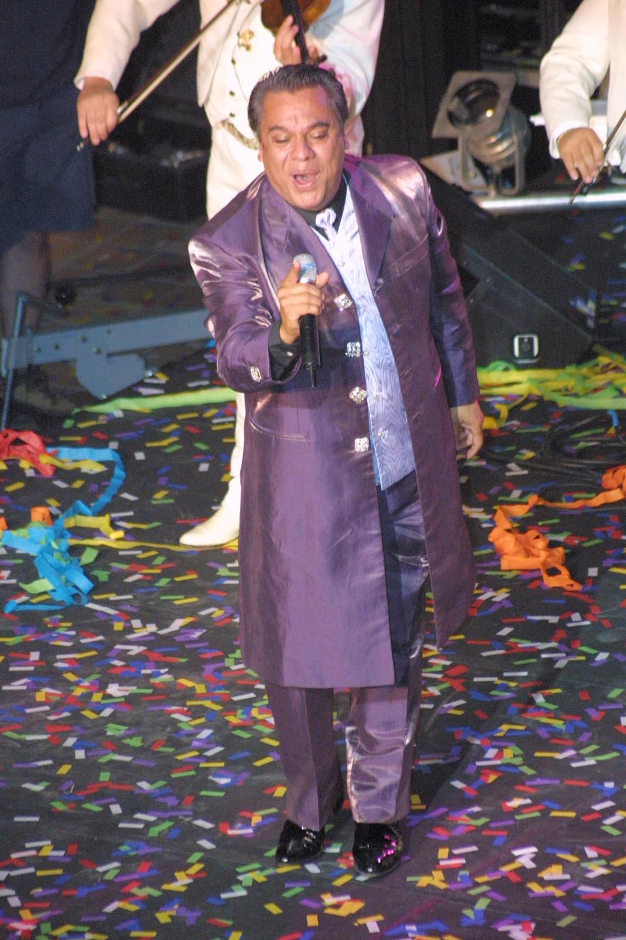 Detallaron que se presentó sin problemas en Chicago, pero que las gélidas temperaturas de Nueva York ocasionaron que se sintiera mal.