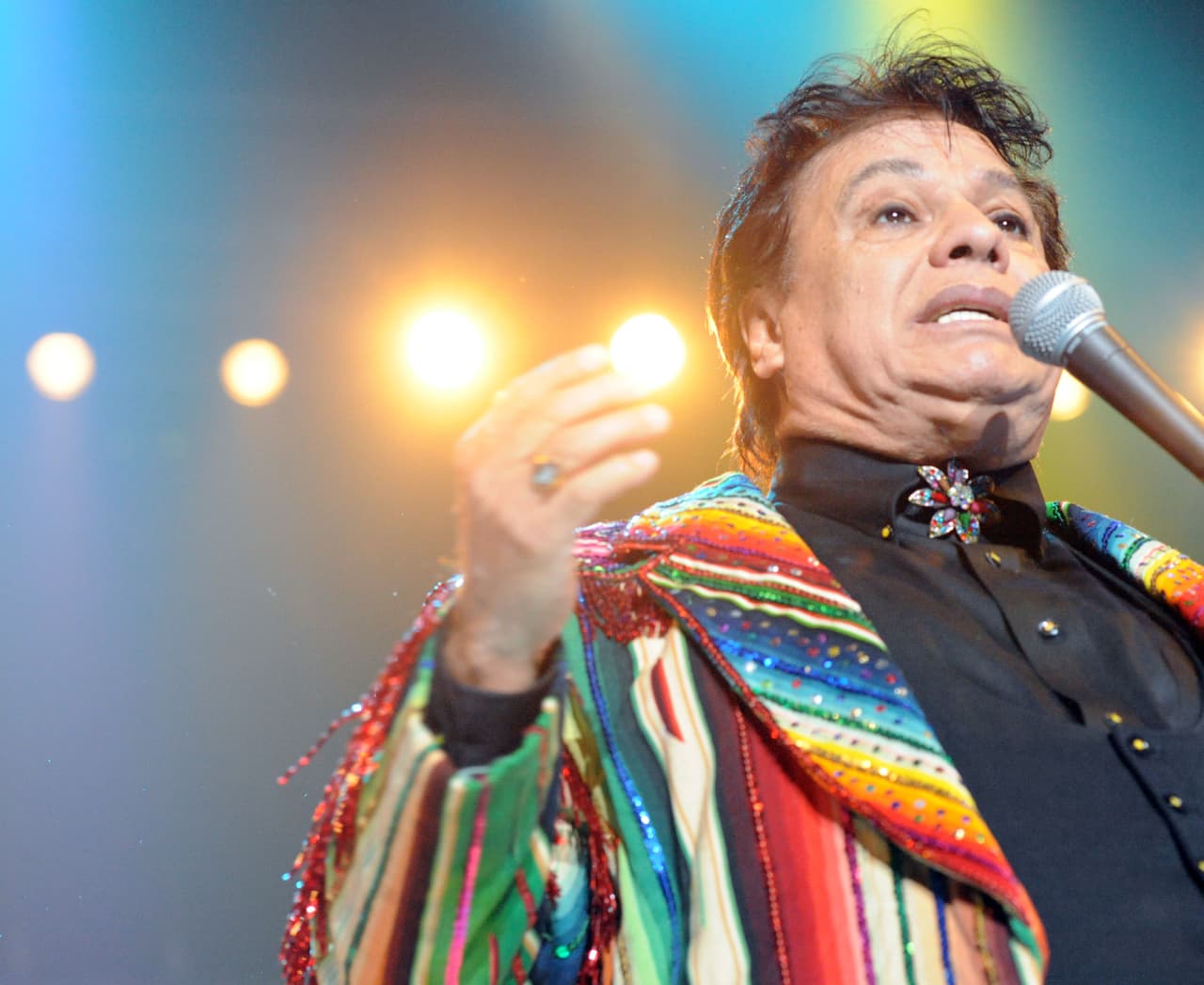 También se dijo que tenía cáncer, pero fuentes cercanas al cantante desmintieron que el artista padeciera este mal.