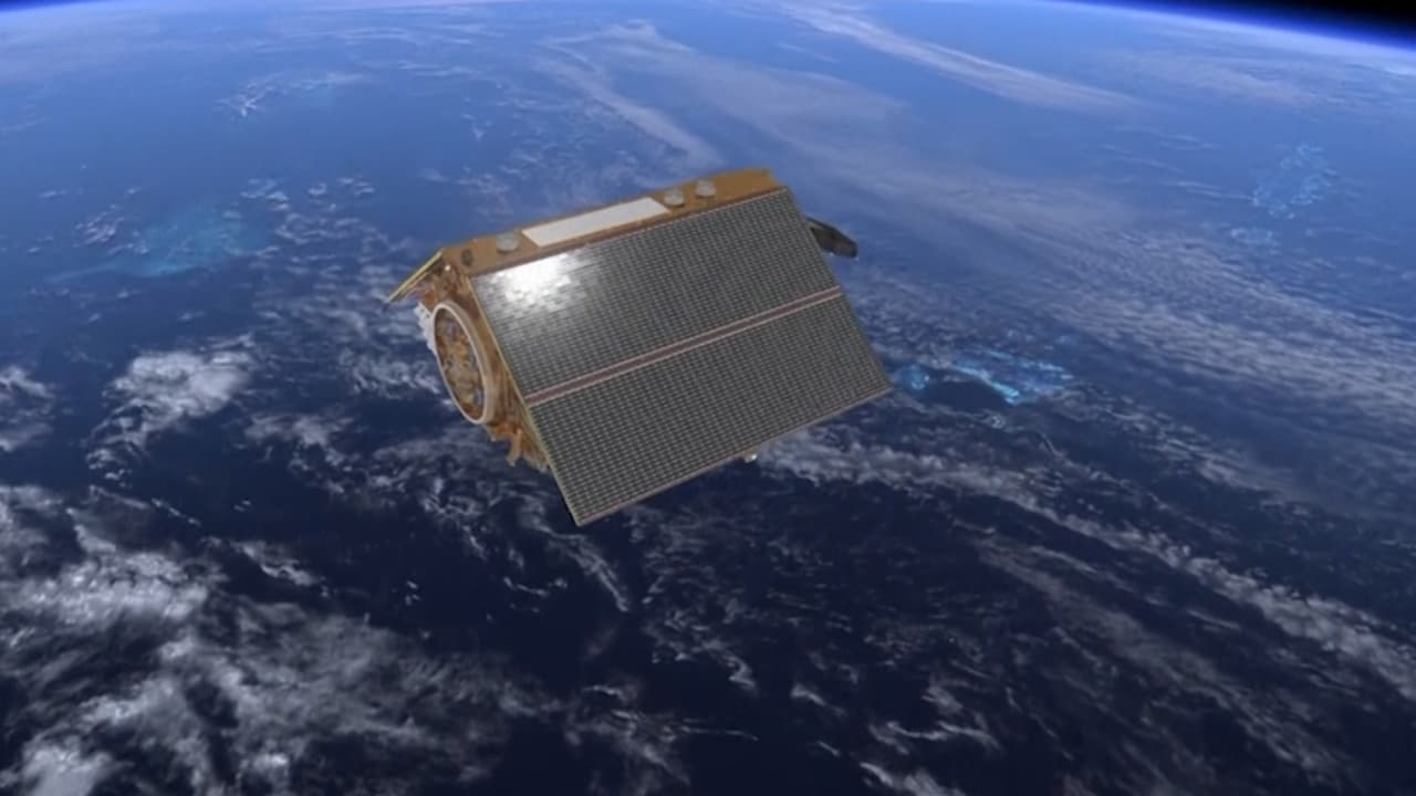 <a href="https://www.univision.com/noticias/asi-se-preparan-para-lanzar-un-satelite-que-dira-los-lugares-que-quedaran-bajo-el-agua-en-40-anos-video"><u>En video</u></a>. La preparación del satélite que dirá los lugares que quedarán bajo el agua en 40 años. A principios de noviembre se lanzó desde California un dispositivo que orbitará la tierra y permitirá observar el efecto del cambio climático en el nivel del mar. Además medirá con precisión los lugares que quedarán bajo el agua en los próximos 40 años.