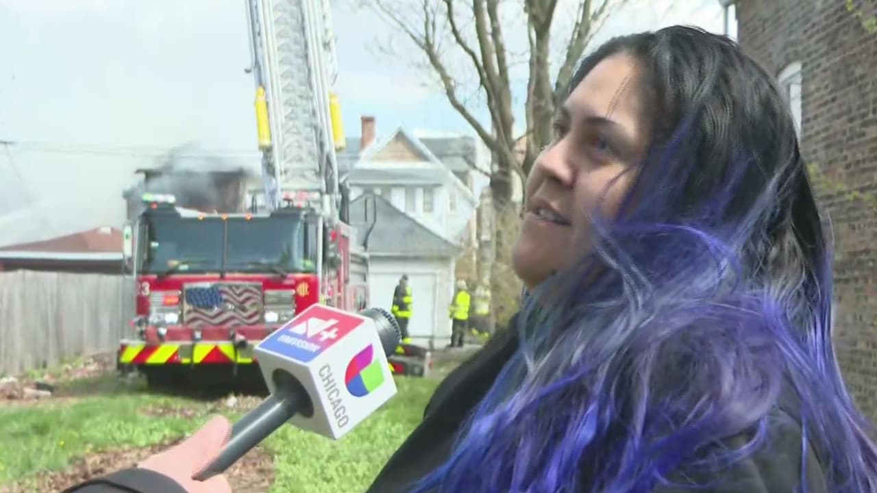 Paulina García fue testigo de cómo 
<b><a href="https://www.univision.com/local/chicago-wgbo/incendiode-viviendaen-northlake-mueren-una-mujer-y-su-cunada" target="_blank">las llamas arrasaban todo a su paso. </a></b>
<br>
<br>“Escuché un golpe fuerte y, de repente, vi las llamas salir. Fue algo horrible”, relató García.