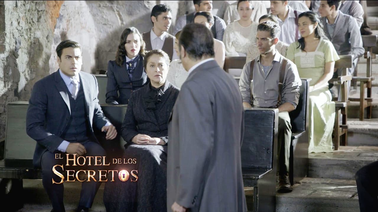 Y para librarse del interrogatorio, el doctor declaró que doña Ángela le pagó una fuerte cantidad de dinero para que mintiera.