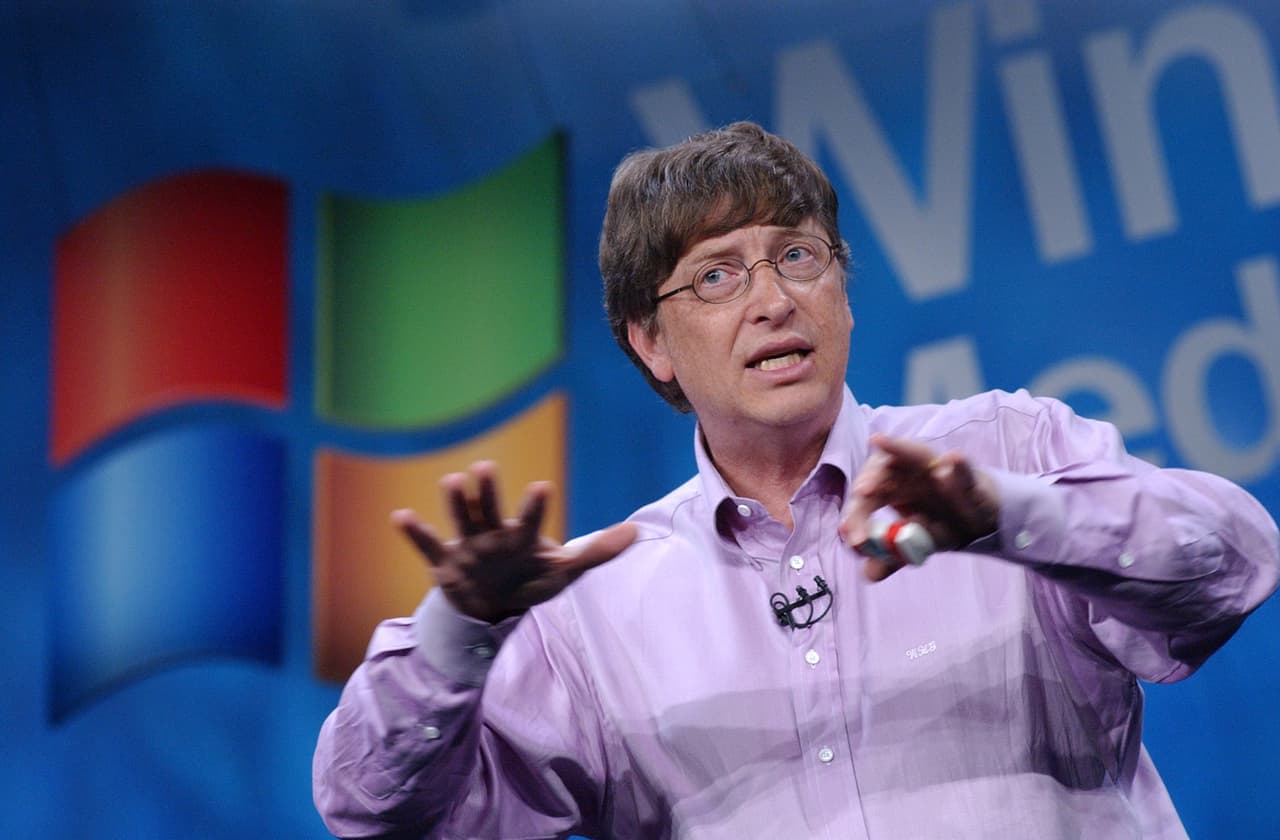 Microsoft Corp. Chairman Bill Gates explains some of the features of the Windows Media 9 Series platform during a keynote address Wednesday, Sept. 4, 2002, in the Hollywood section of Los Angeles. According to Gates, the new software platform offers benefits for the media and entertainment industry, comsumers in the home and in how businesses communicate. (AP Photo/Rene Macura)