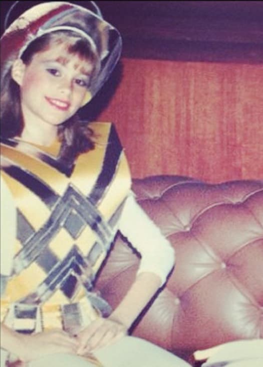 En sus redes sociales comparte estas fotos de su infancia. Sofía ya adoraba posar para la lente.