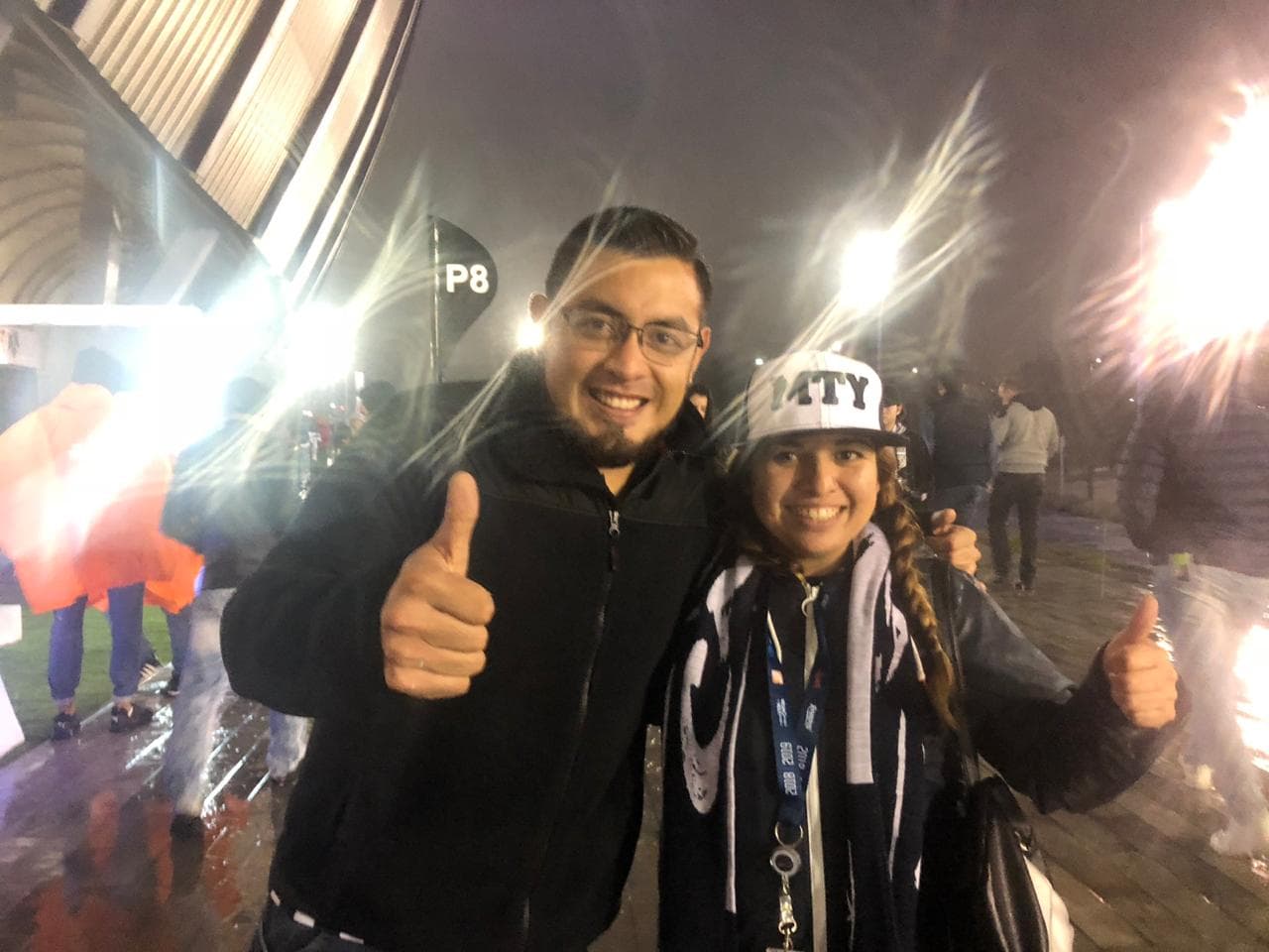 Ambiente festivo y de gran colorido por la Ida de la Semifinal entre Monterrey y Cruz Azul en la Liguilla de la Liga MX. Así lo vivieron la afición local y visitante.
