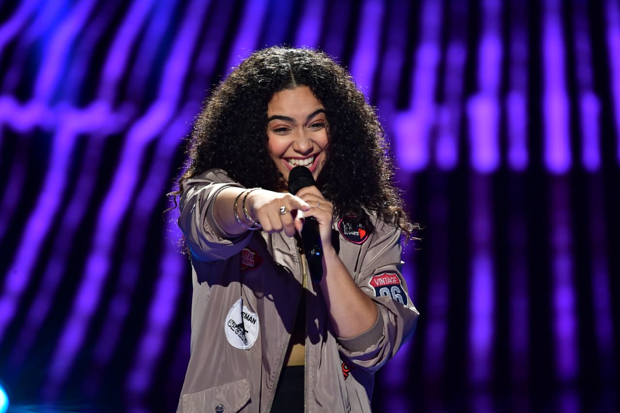 Jessica fue la primera participante que conocimos en la primera gala, cuando 
<a href="https://www.univision.com/shows/reina-de-la-cancion/jessica-nunez-llega-a-reina-de-la-cancion-con-i-like-it-para-darle-medicina-al-stage-video" target="_blank">apareció en el escenario para cantar 'I Like It Like That'</a>, en ese momento dijo que había llegado a Reina de la Canción para "darle medicina al stage".