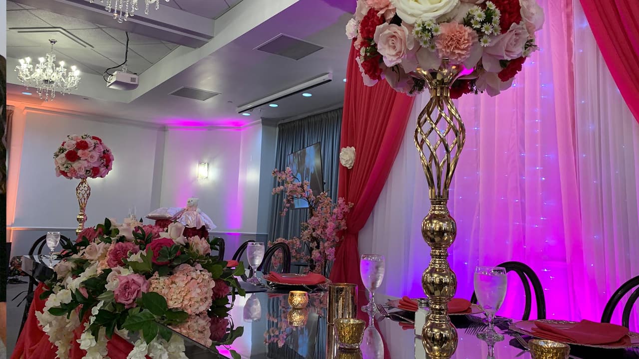 Sin embargo, estas complicaciones no la hicieron detener para poder lograr su sueño de tener una fiesta de 15 años.