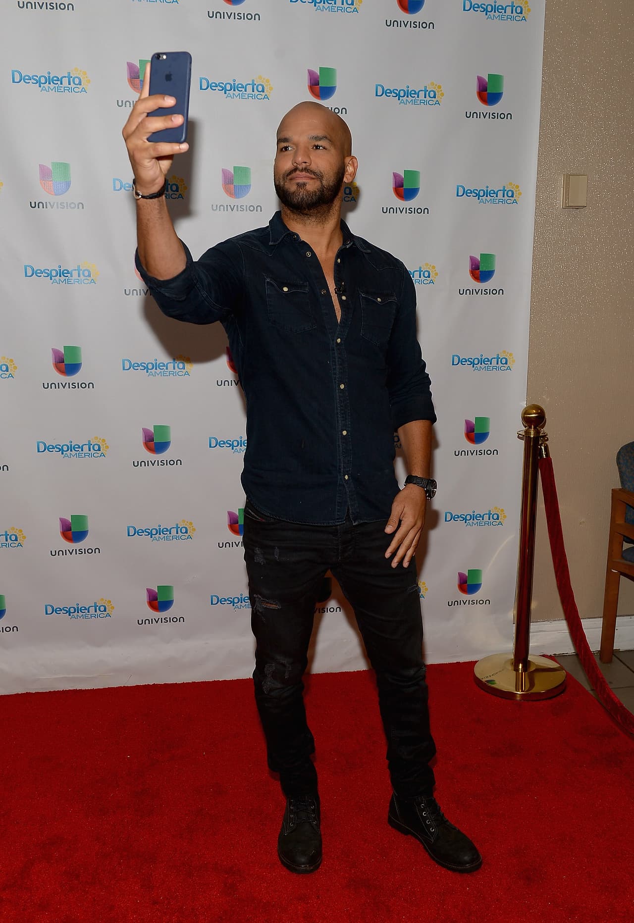 La película se estrena en cines este viernes 15 de abril.