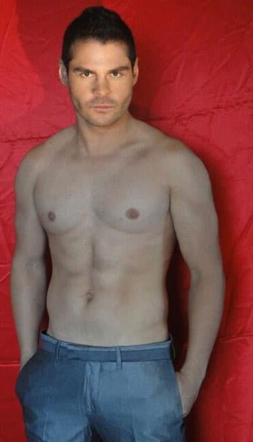 Fue parte de obras como 'José el Soñador', 'Los empeños de una casa' y 'Cats'.