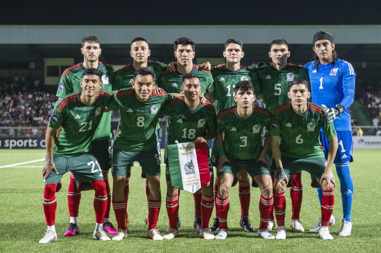 La Selección Mexciana sufrió por algunas momentos en el triunfo de 2-0 como visitante ante Surinam en el juego debut de Diego Cocca como nuevo director técnico.
