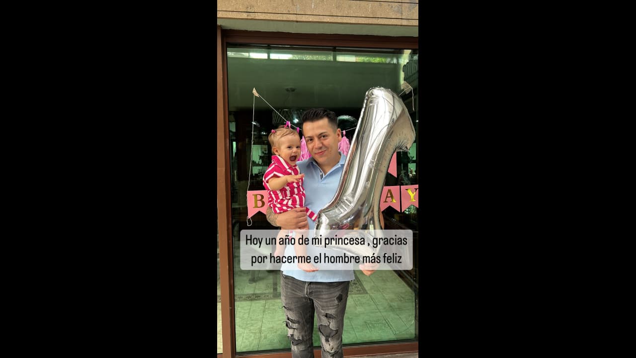 Adrián Alonso aparece con su hija y lucen idénticos