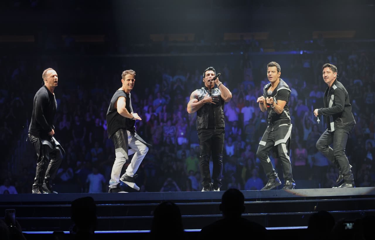 Estos jóvenes se convirtieron en un hit a finales de los 80's y principios de los 90's. Cuando la agrupación se disolvió Jordan Knight y Joey McIntyre probaron suerte como solistas demostrando que querer es poder.