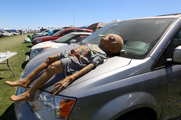 Estampas de las multitudes, los espectáculos y toda la diversión que han invadido el valle de Coachella durante el esperado festival de música y arte que se celebra en California.