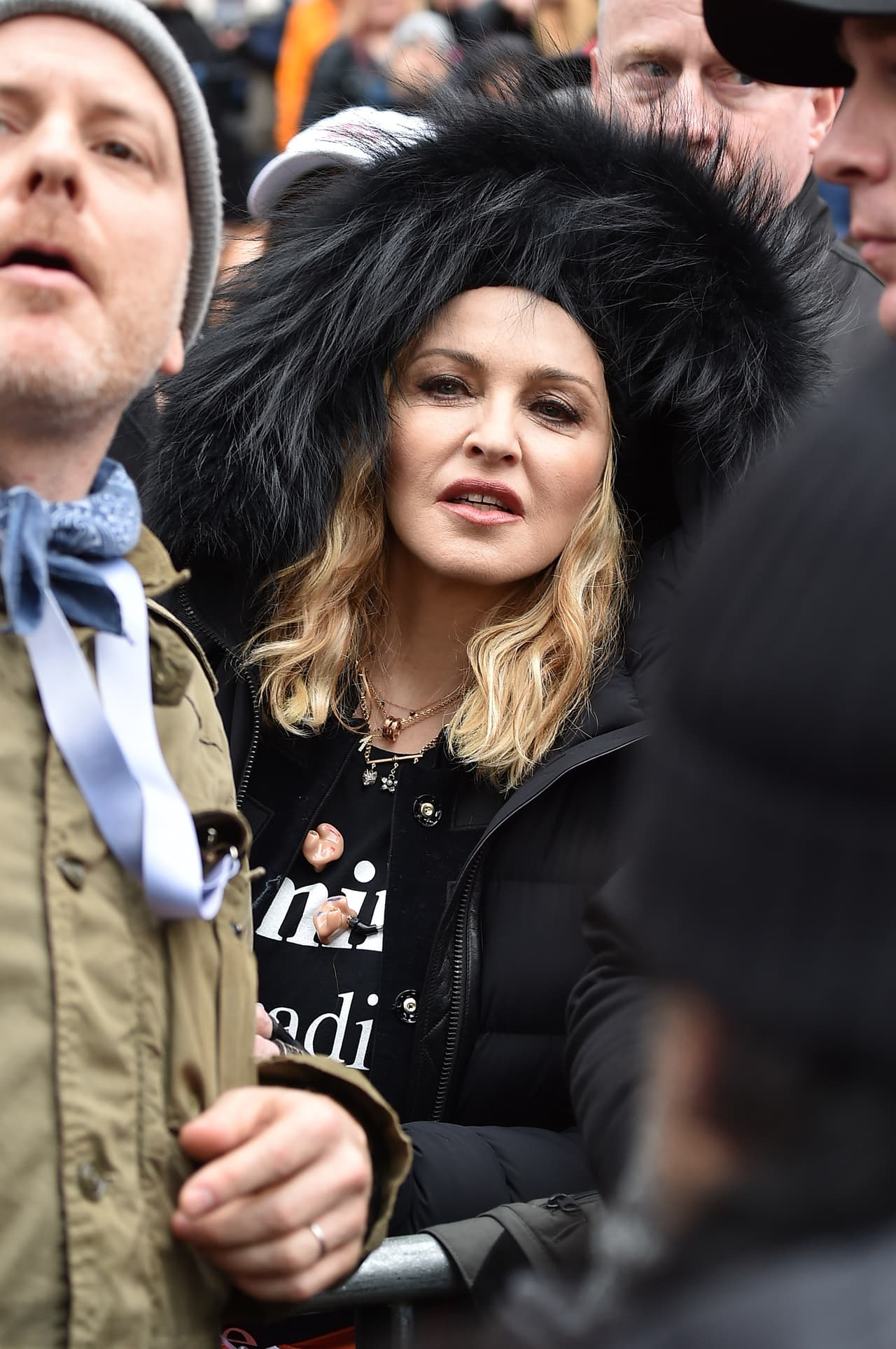 Madonna ha dicho este miércoles a la revista People que sus planes en Malawi, donde adoptó a sus hijos David y Mercy, sólo involucran la revisión de un hospital y de la fundación que allá mantiene.