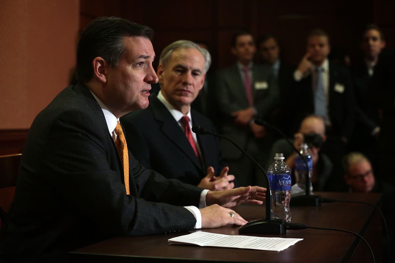 Greg Abbott apoya a Ted Cruz en campaña presidencial