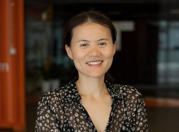 53.- LUCY PENG: Es uno de los fundadores de Alibaba, la mayor empresa de comercio electrónico de China. (Credito: Forbes)