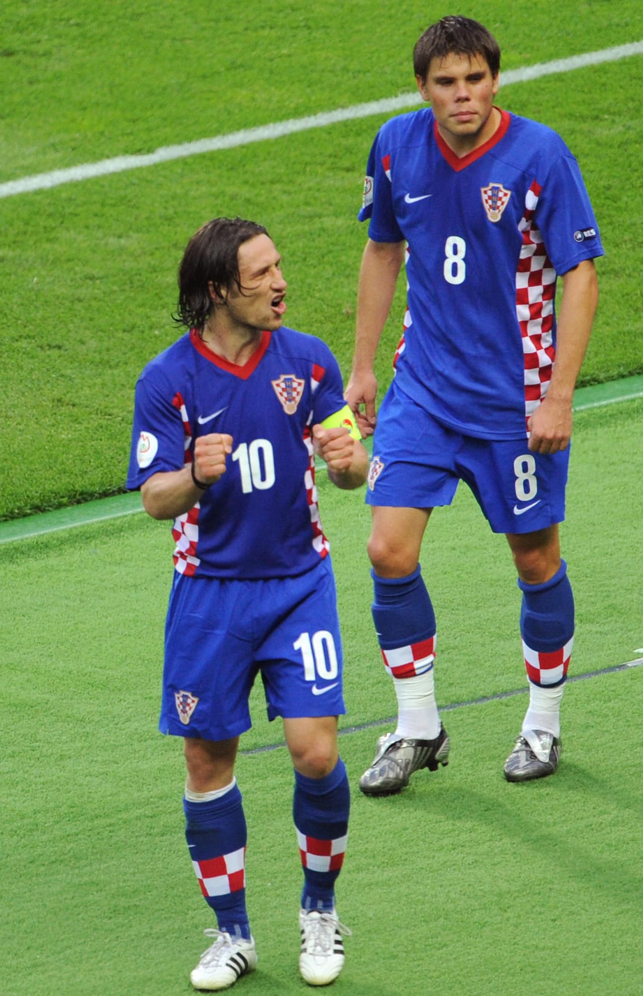 Detrás de Kovac, aparece Ognjen Vukojevic, quien era un mediocampista muy rocoso y limitado pero muy sólido defensivamente.